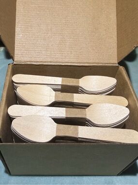 Pack of Natural Wooden Disposable Spoons- Brand New